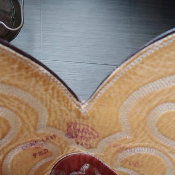 Justin Cowboy Boots Style 1697 size 9 1/2 D - Picture 6 of 7